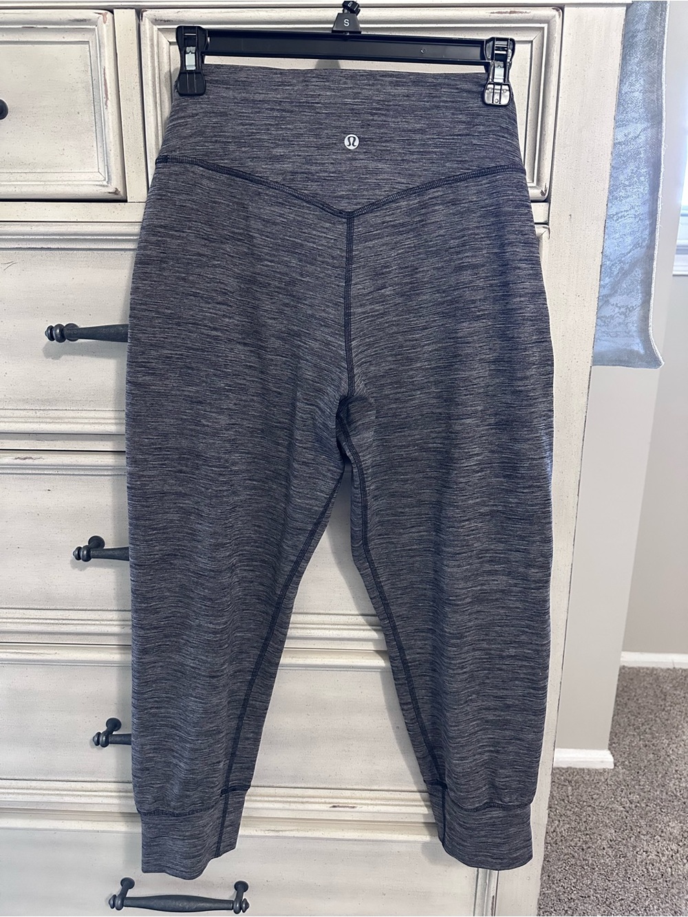 Lululemon Align Cropped Jogger